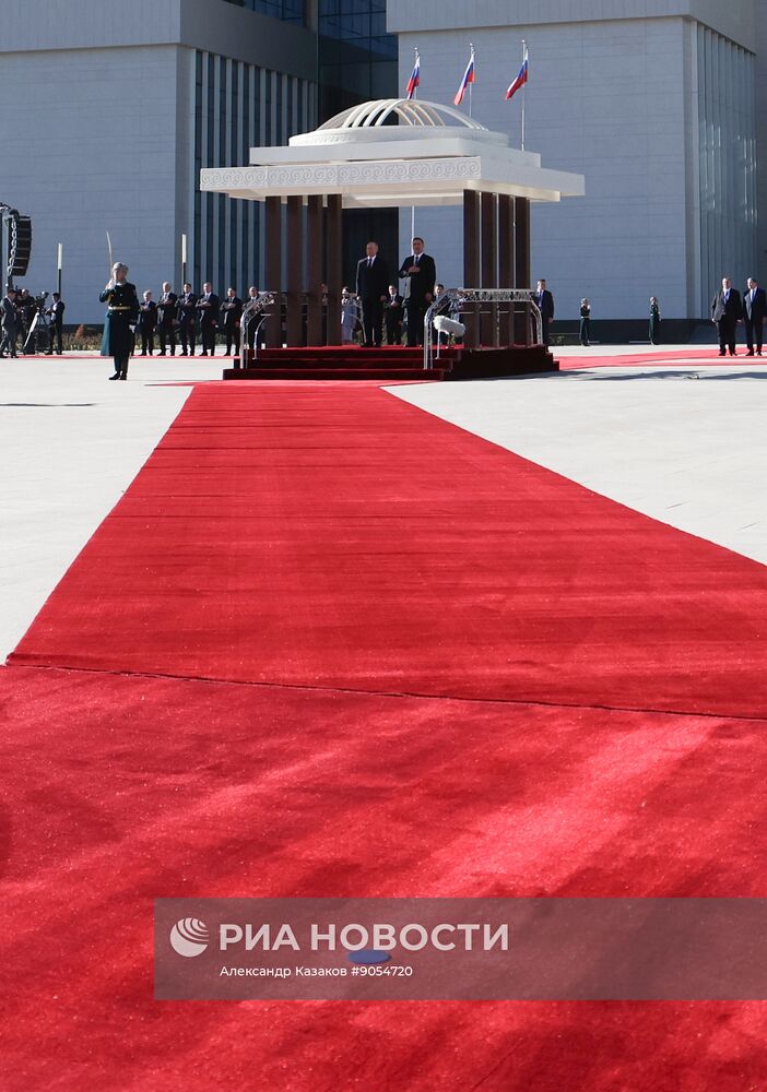 Государственный визит президента Владимира Путина в Киргизию. День второй