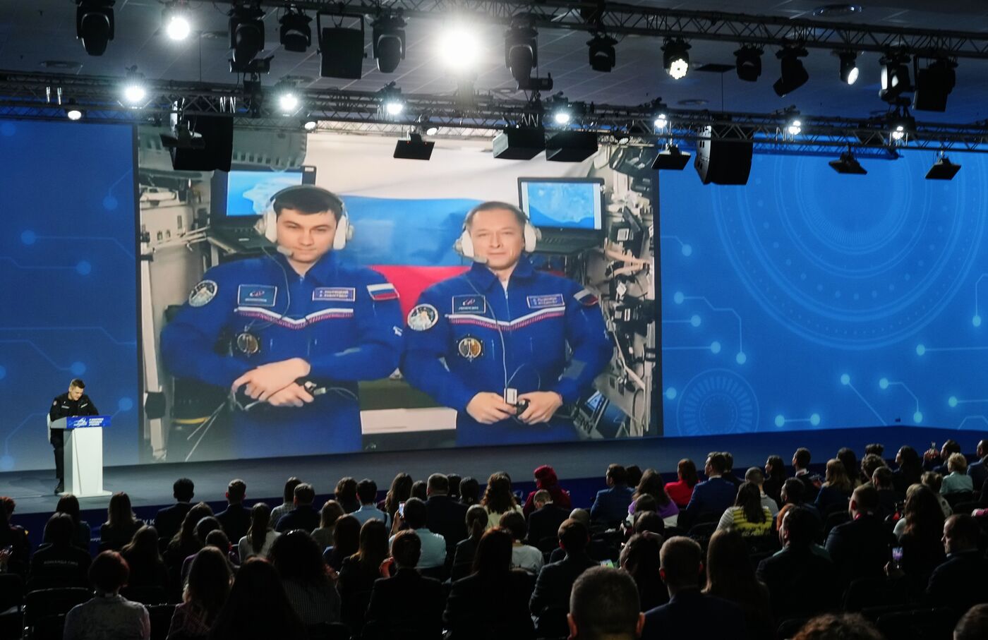 КМУ-2025. Интерактивная встреча с российскими космонавтами