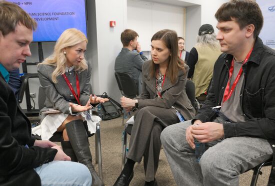 КМУ-2025. Закрытый воркшоп РНФ + ИРИ