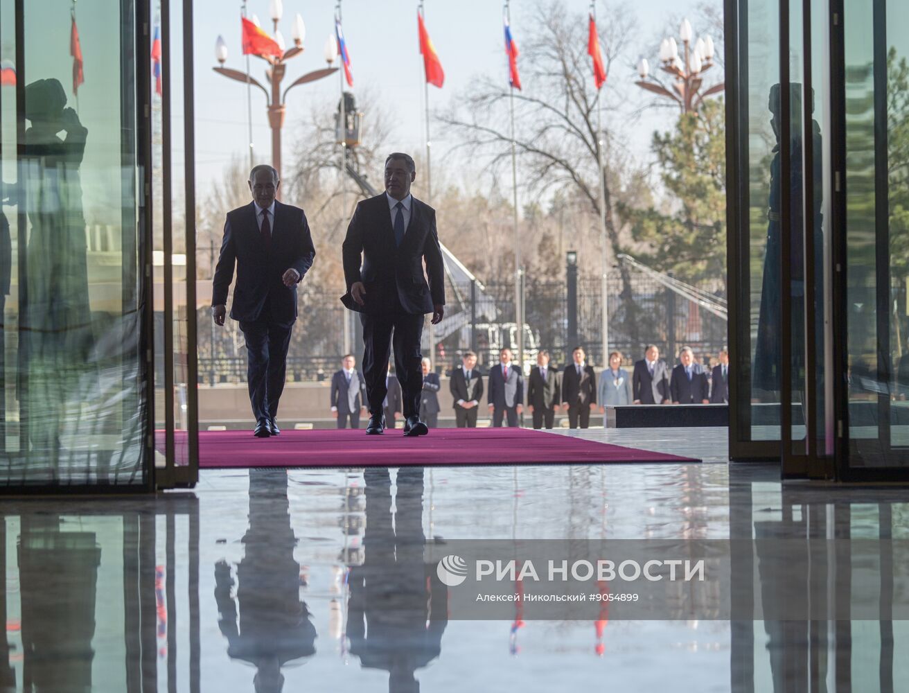 Государственный визит президента Владимира Путина в Киргизию. День второй