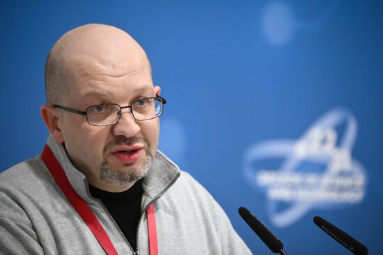 КМУ-2025. Лекция. Квантовое животноводство: как одновременно вести нужные фундаментальные и прикладные исследования