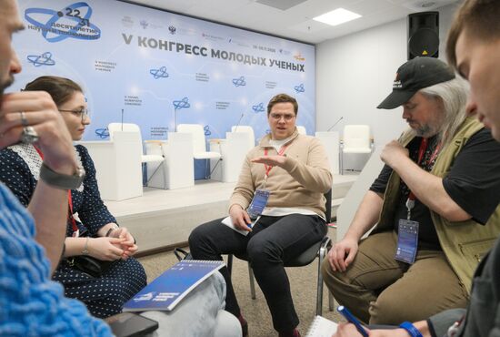 КМУ-2025. Закрытый воркшоп РНФ + ИРИ