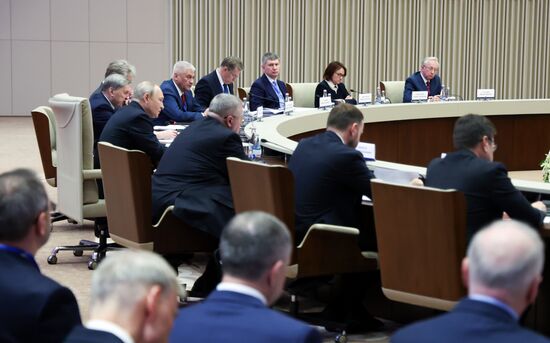 Государственный визит президента Владимира Путина в Киргизию. День второй