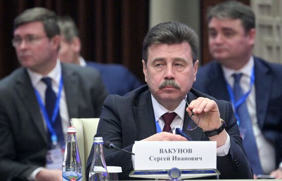 Государственный визит президента Владимира Путина в Киргизию. День второй