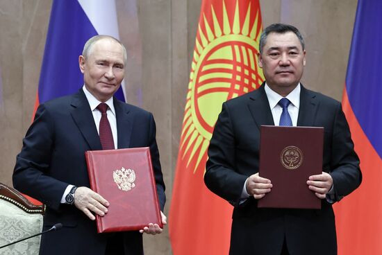 Государственный визит президента Владимира Путина в Киргизию. День второй