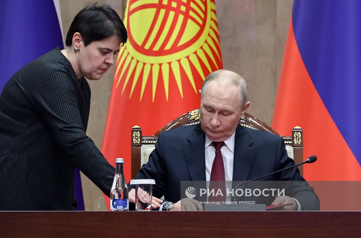 Государственный визит президента Владимира Путина в Киргизию. День второй