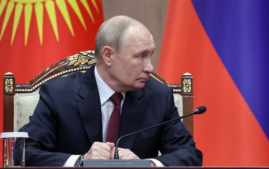 Государственный визит президента Владимира Путина в Киргизию. День второй