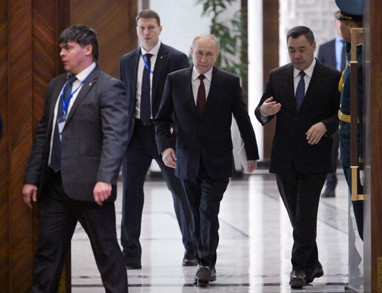 Государственный визит президента Владимира Путина в Киргизию. День второй