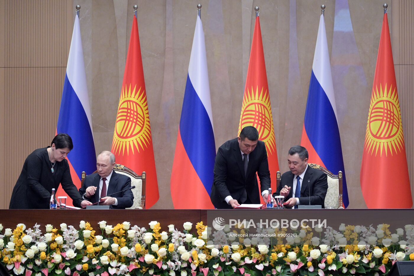 Государственный визит президента Владимира Путина в Киргизию. День второй