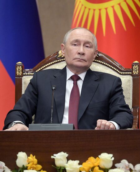 Государственный визит президента Владимира Путина в Киргизию. День второй