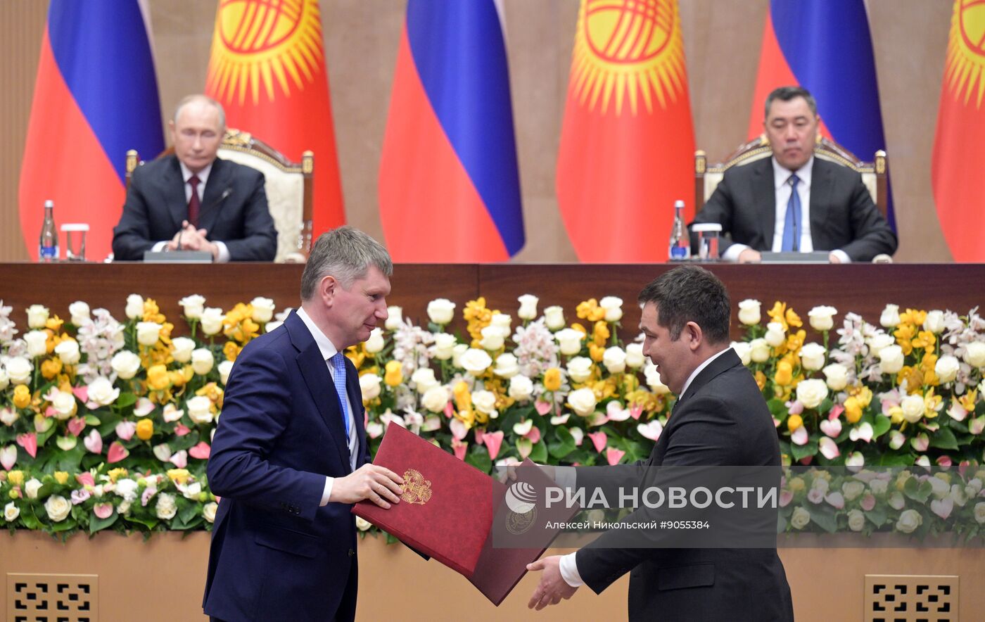 Государственный визит президента Владимира Путина в Киргизию. День второй