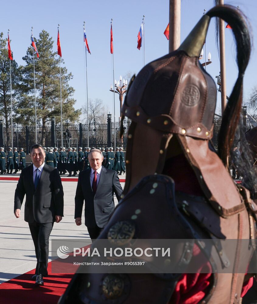 Государственный визит президента Владимира Путина в Киргизию. День второй