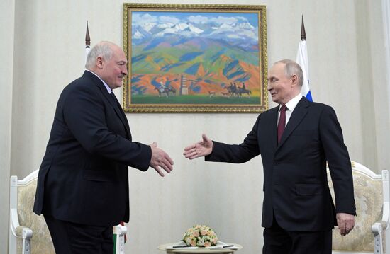 Государственный визит президента Владимира Путина в Киргизию. День второй