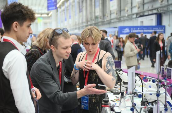 КМУ-2025. Работа конгресса
При использовании фото обязательно указание имени автора и источника Место: Россия, Федеральная территория "Сириус". Автор: Юрий Кочетков. КМУ-2025. Работа конгресса