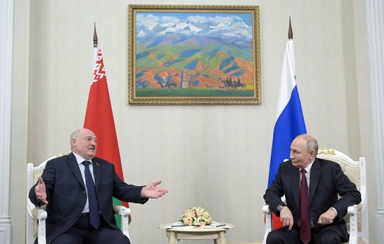 Государственный визит президента Владимира Путина в Киргизию. День второй