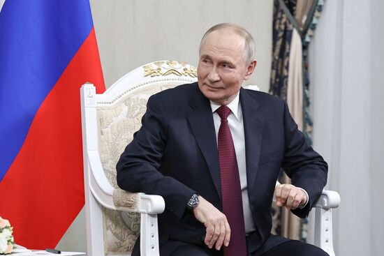 Государственный визит президента Владимира Путина в Киргизию. День второй