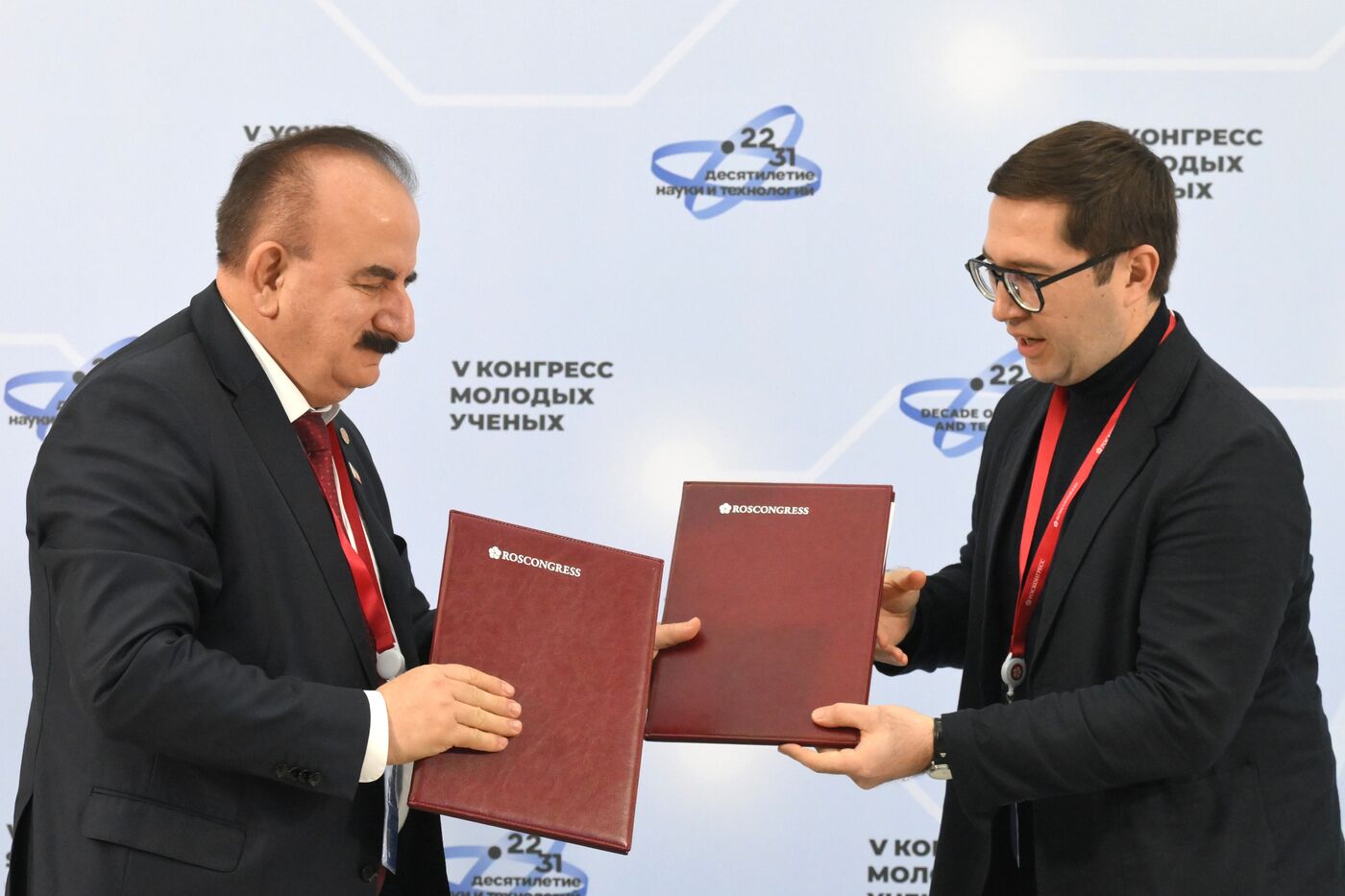 КМУ-2025. Подписания