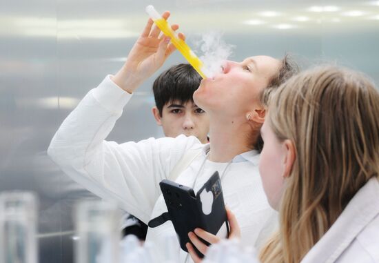 КМУ-2025. Работа конгресса
При использовании фото обязательно указание имени автора и источника Место: Россия, Федеральная территория "Сириус". Автор: Кристина Кормилицына. КМУ-2025. Работа конгресса