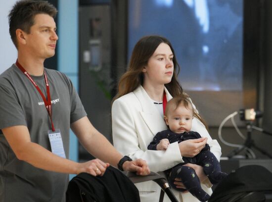 КМУ-2025. Работа конгресса
При использовании фото обязательно указание имени автора и источника Место: Россия, Федеральная территория "Сириус". Автор: Максим Богодвид. КМУ-2025. Работа конгресса