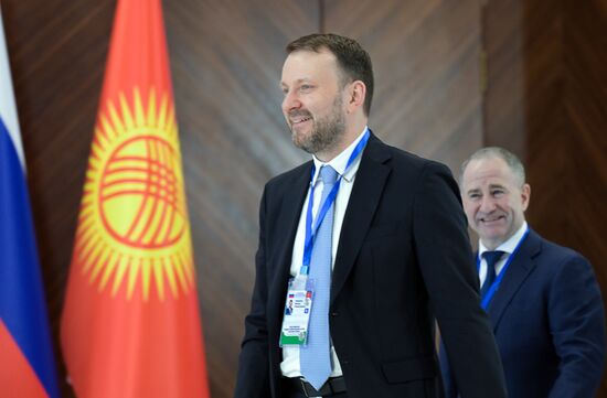 Государственный визит президента Владимира Путина в Киргизию. День второй