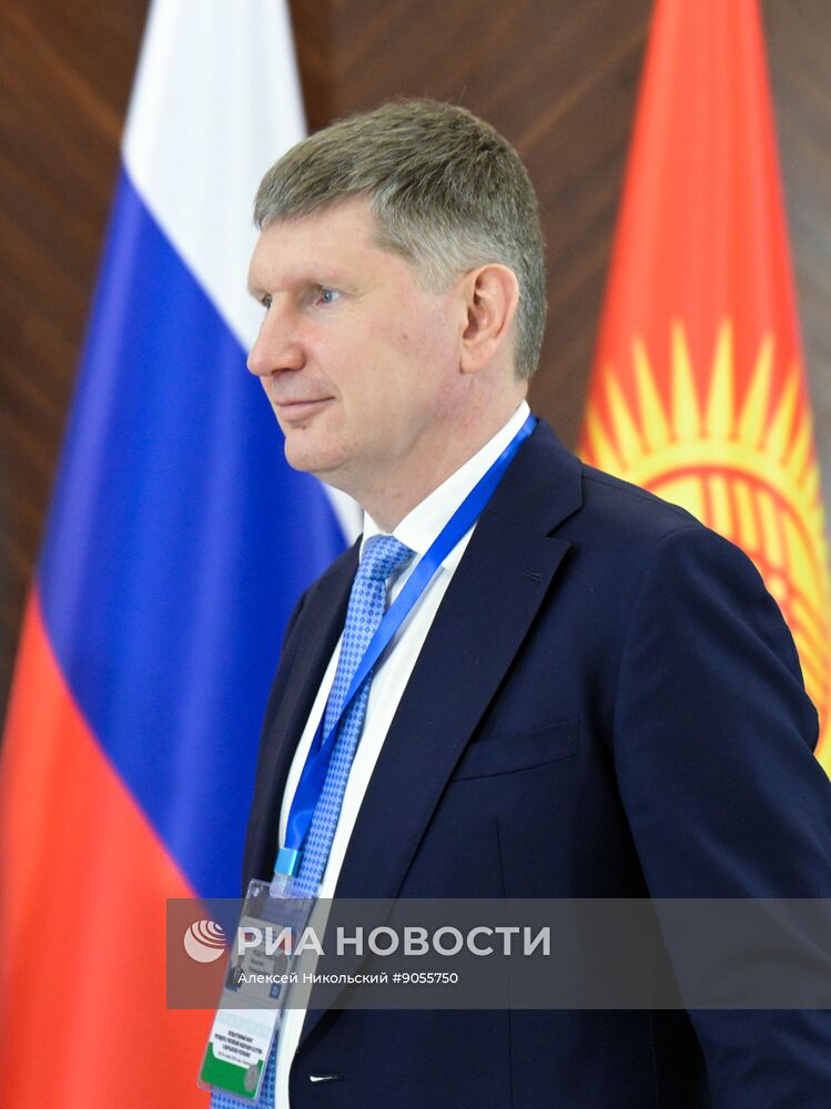 Государственный визит президента Владимира Путина в Киргизию. День второй