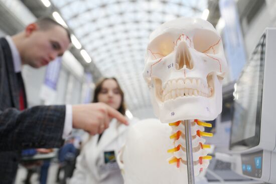 КМУ-2025. Работа конгресса
При использовании фото обязательно указание имени автора и источника Место: Россия, Федеральная территория "Сириус". Автор: Кристина Кормилицына. КМУ-2025. Работа конгресса