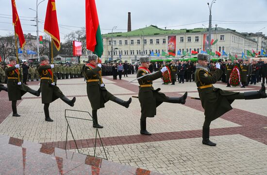 Открытие памятника маршалу Рокоссовскому в Гомеле