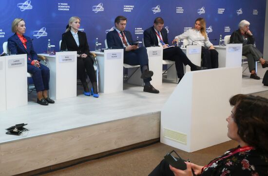 КМУ-2025. Расти в России: архитектура решений для развития человеческого капитала на местах