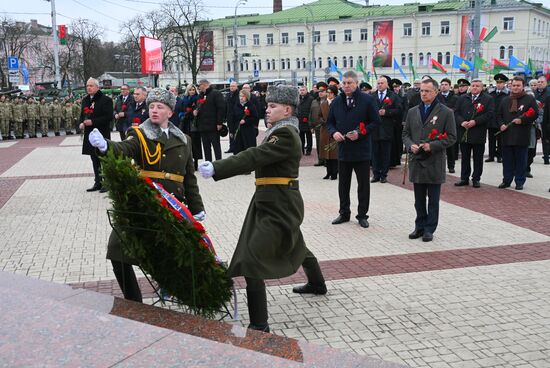 Открытие памятника маршалу Рокоссовскому в Гомеле