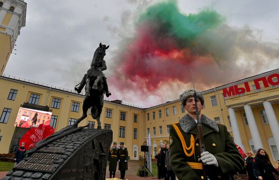 Открытие памятника маршалу Рокоссовскому в Гомеле