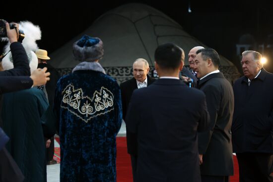 Государственный визит президента Владимира Путина в Киргизию. День второй