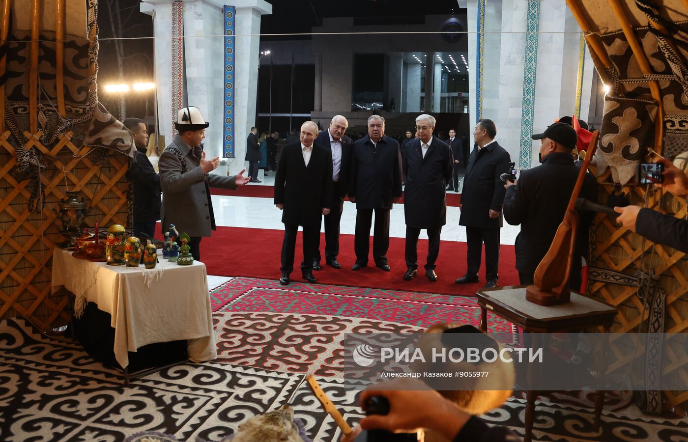 Государственный визит президента Владимира Путина в Киргизию. День второй