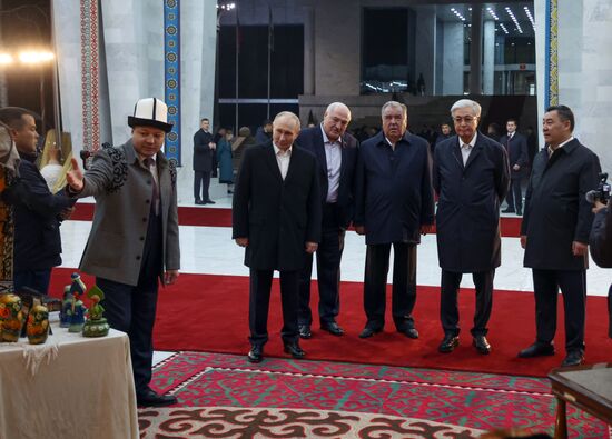 Государственный визит президента Владимира Путина в Киргизию. День второй