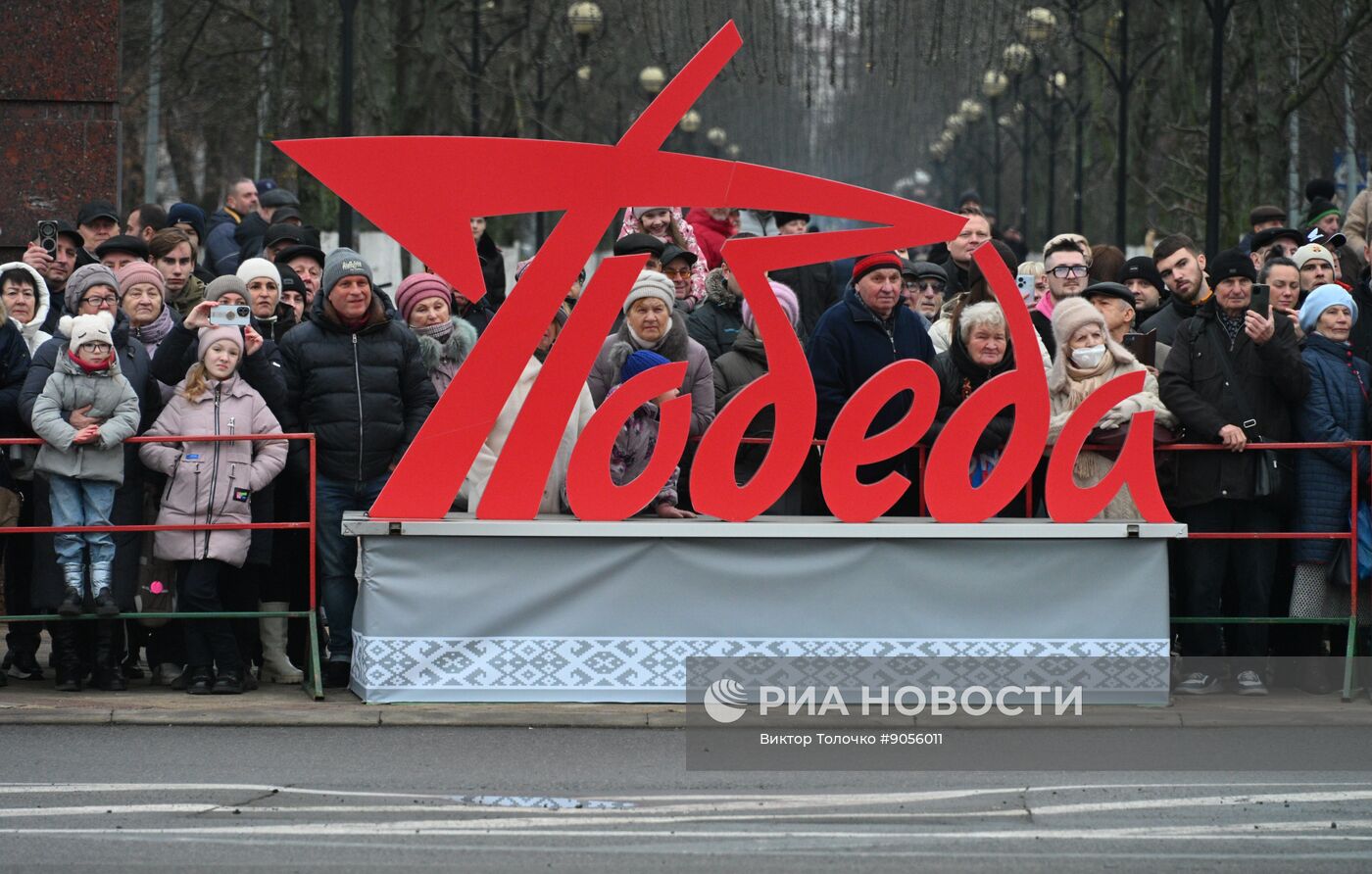 Открытие памятника маршалу Рокоссовскому в Гомеле