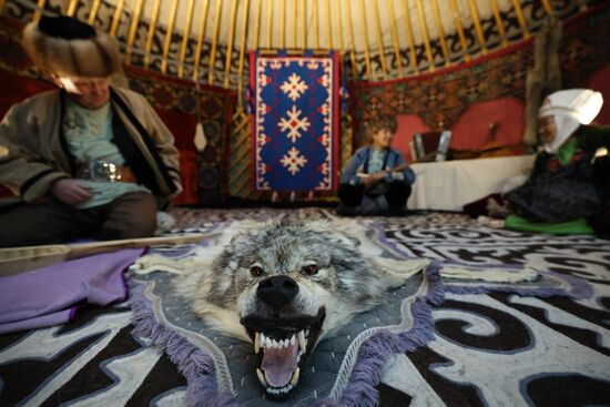 Государственный визит президента Владимира Путина в Киргизию. День второй