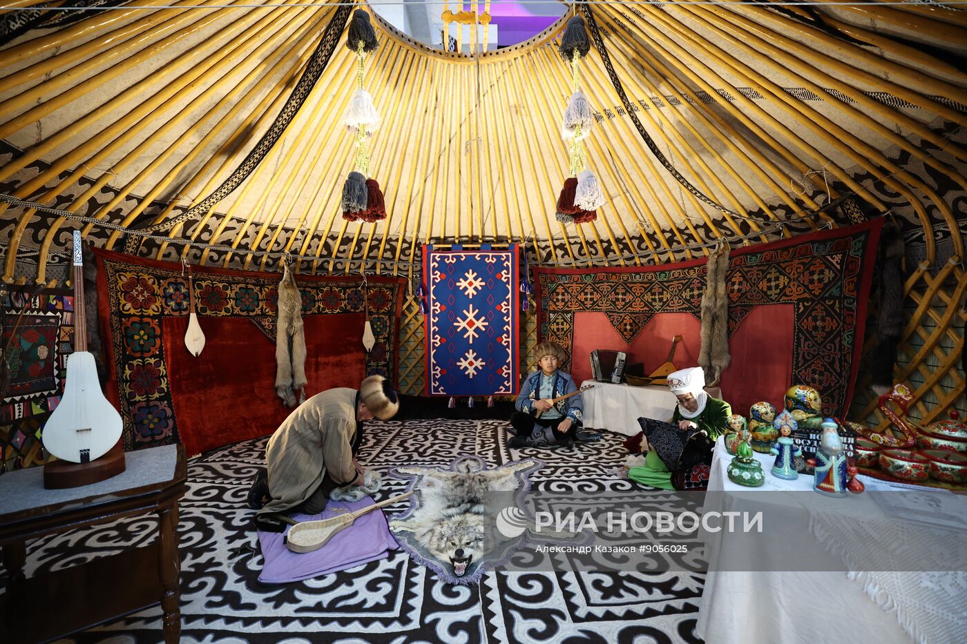 Государственный визит президента Владимира Путина в Киргизию. День второй