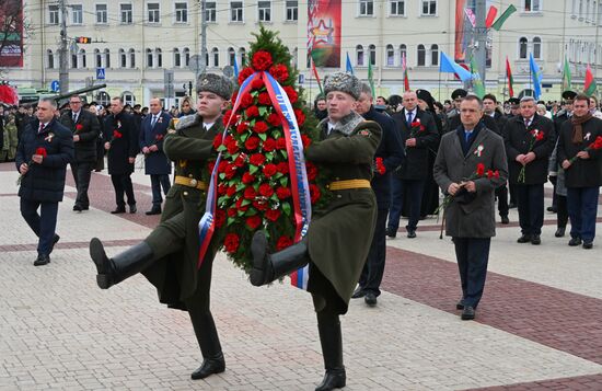Открытие памятника маршалу Рокоссовскому в Гомеле
