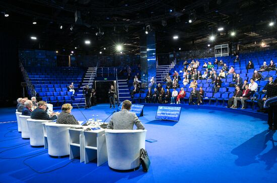 КМУ-2025. Стратегическое партнерство и конкуренция вузовской и академической науки: как и где молодому ученому можно реализовать свой потенциал?