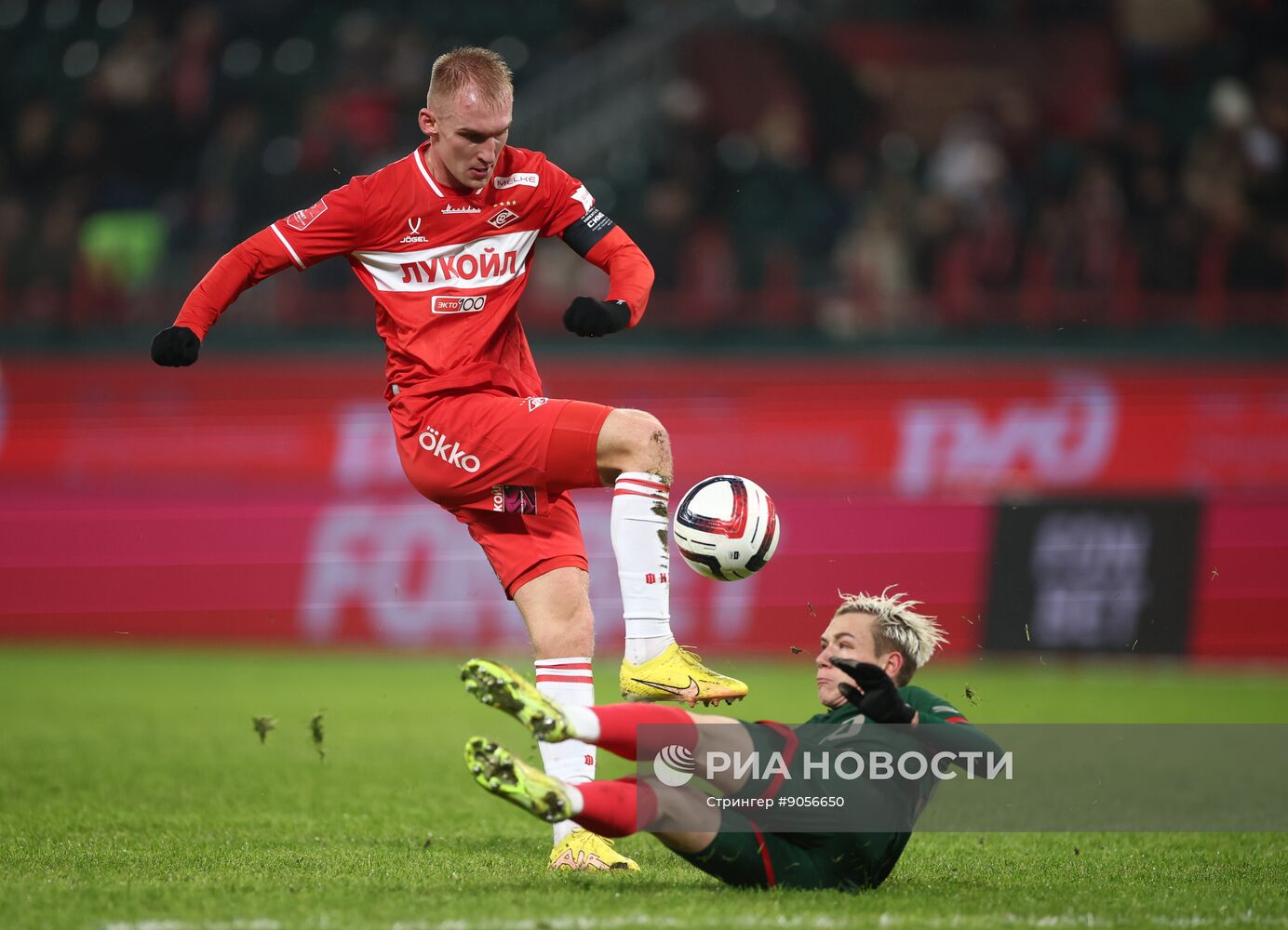 Футбол. Кубок России. "Локомотив" (Москва) - "Спартак" (Москва)