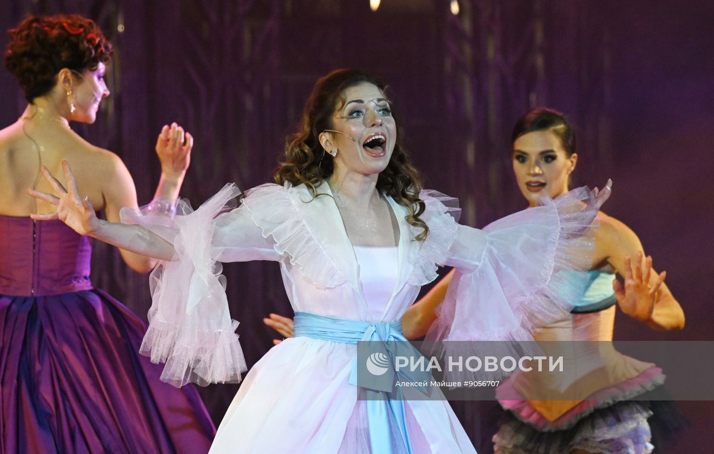 Премьера спектакля "Свадьба Кречинского"