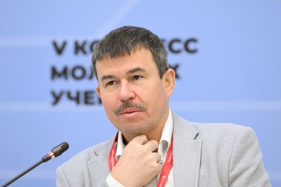 КМУ-2025. Искусственный интеллект на службе у государства: наука, технологии, доверие