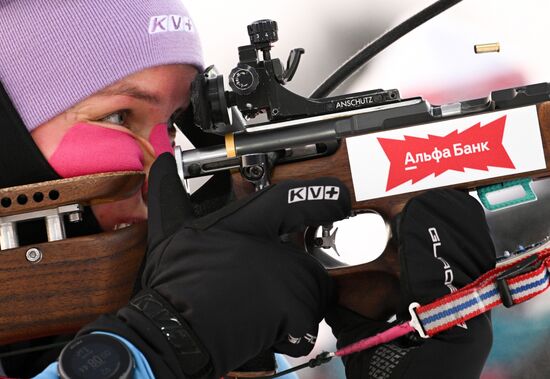 Биатлон. Первый этап Альфа-Банк Кубка России. Женщины. Спринт 