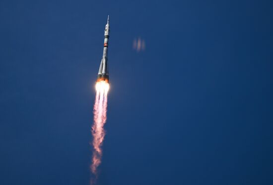 Запуск пилотируемого корабля "Союз МС-28" с космодрома Байконур
