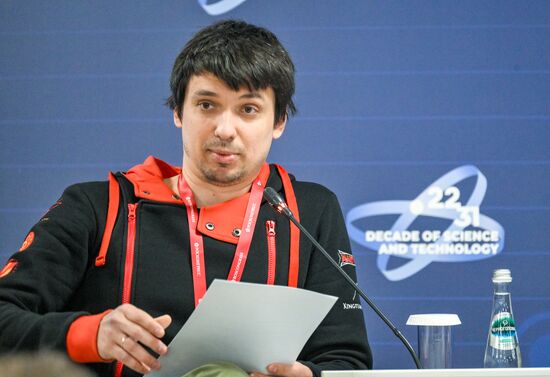 КМУ-2025. Как бизнес продвигает науку и зачем ему это