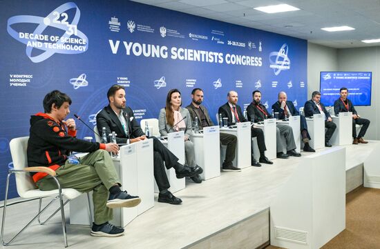 КМУ-2025. Как бизнес продвигает науку и зачем ему это