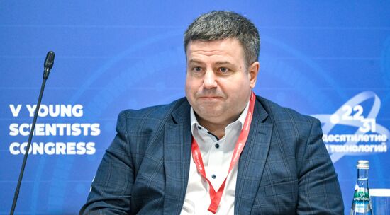 КМУ-2025. Как бизнес продвигает науку и зачем ему это