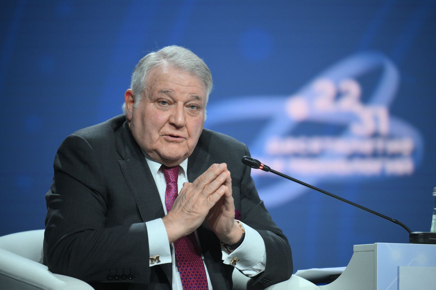 КМУ-2025. Атом должен быть рабочим, а не солдатом