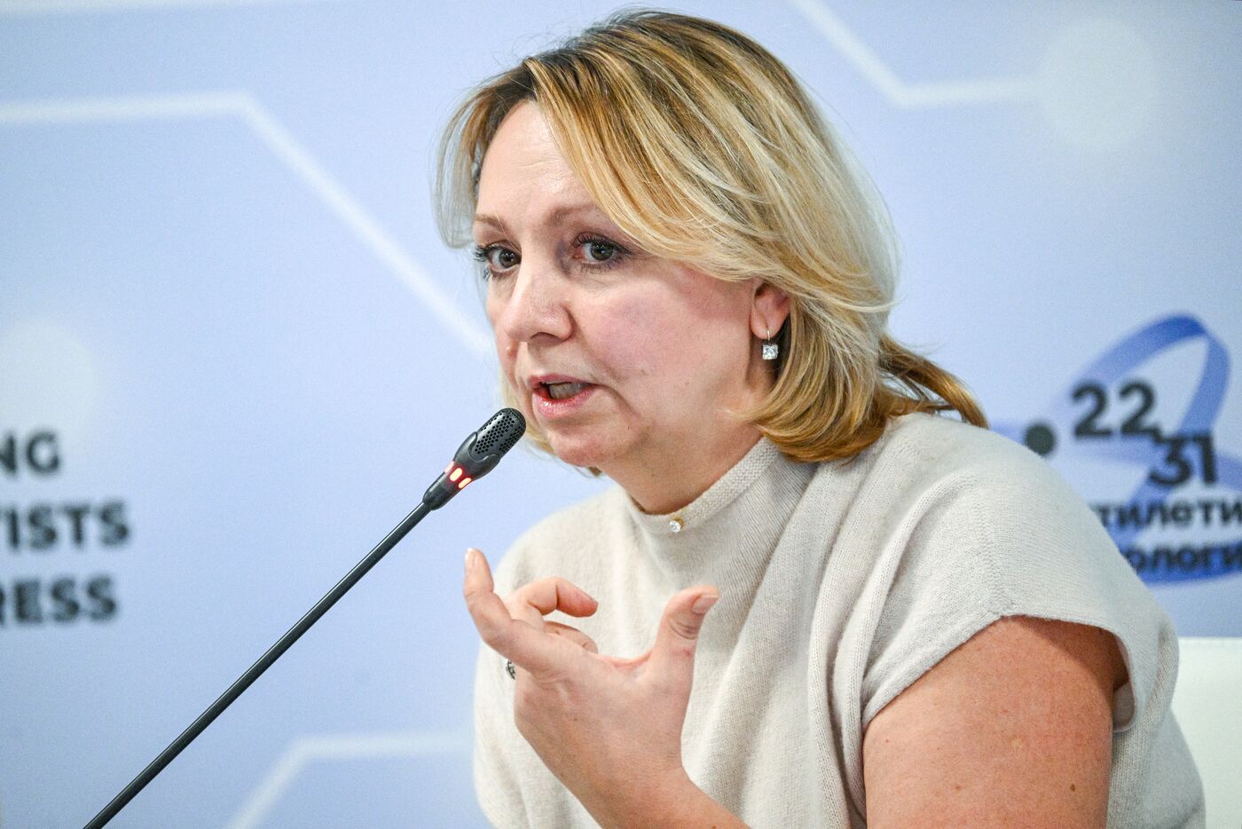 КМУ-2025. Школьное образование: от репетитора к ученому