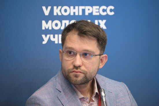 КМУ-2025. Эскизы будущего. Сценарии прогресса в представлении ученых, креативных индустрий и общества