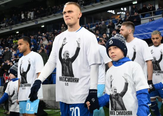 Футбол. Кубок России. "Динамо" (Москва) - "Зенит" (Санкт-Петербург)